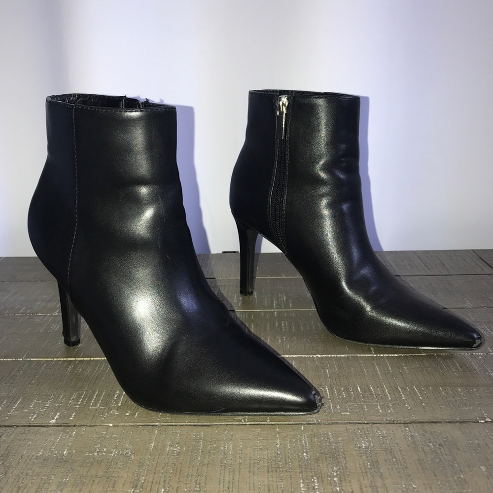 Forever 21 Stiletto Pointy Toe Side Zipper Bootie